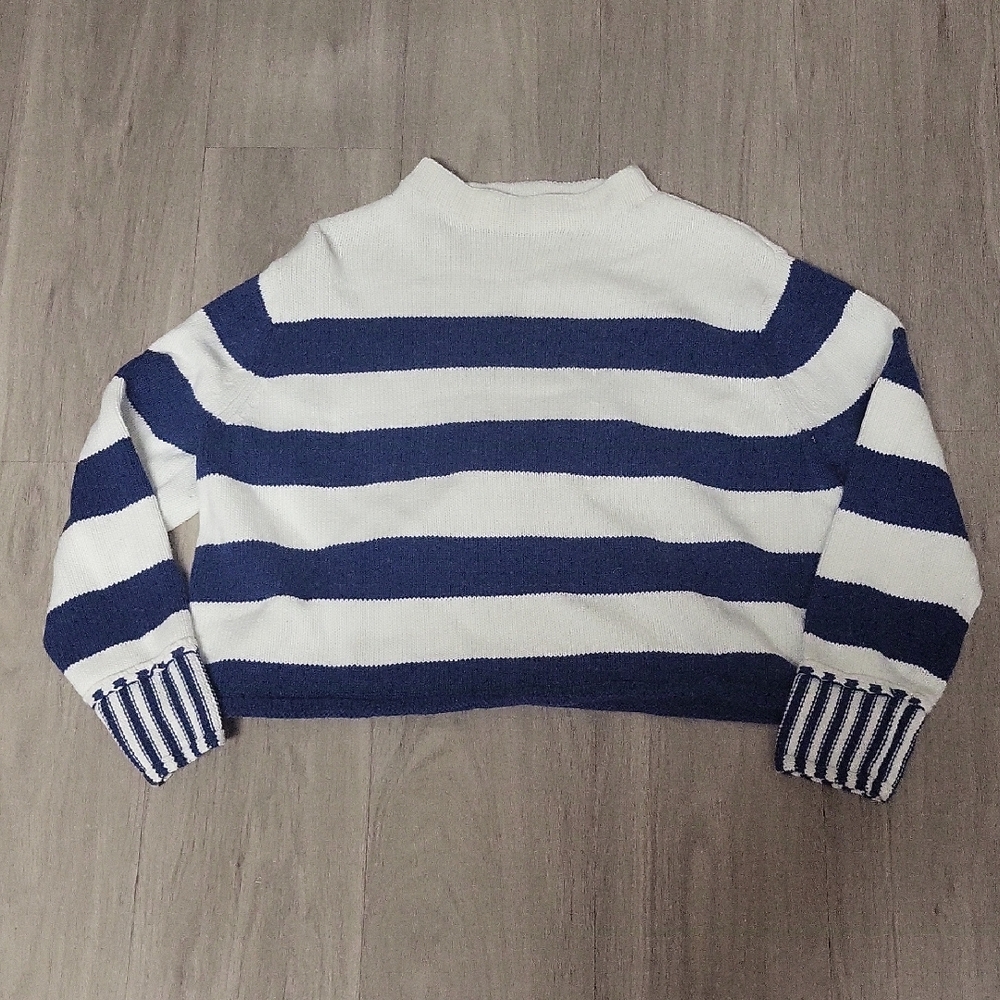 Zenana Outfitters Navy and White Striped Cropped Sweater